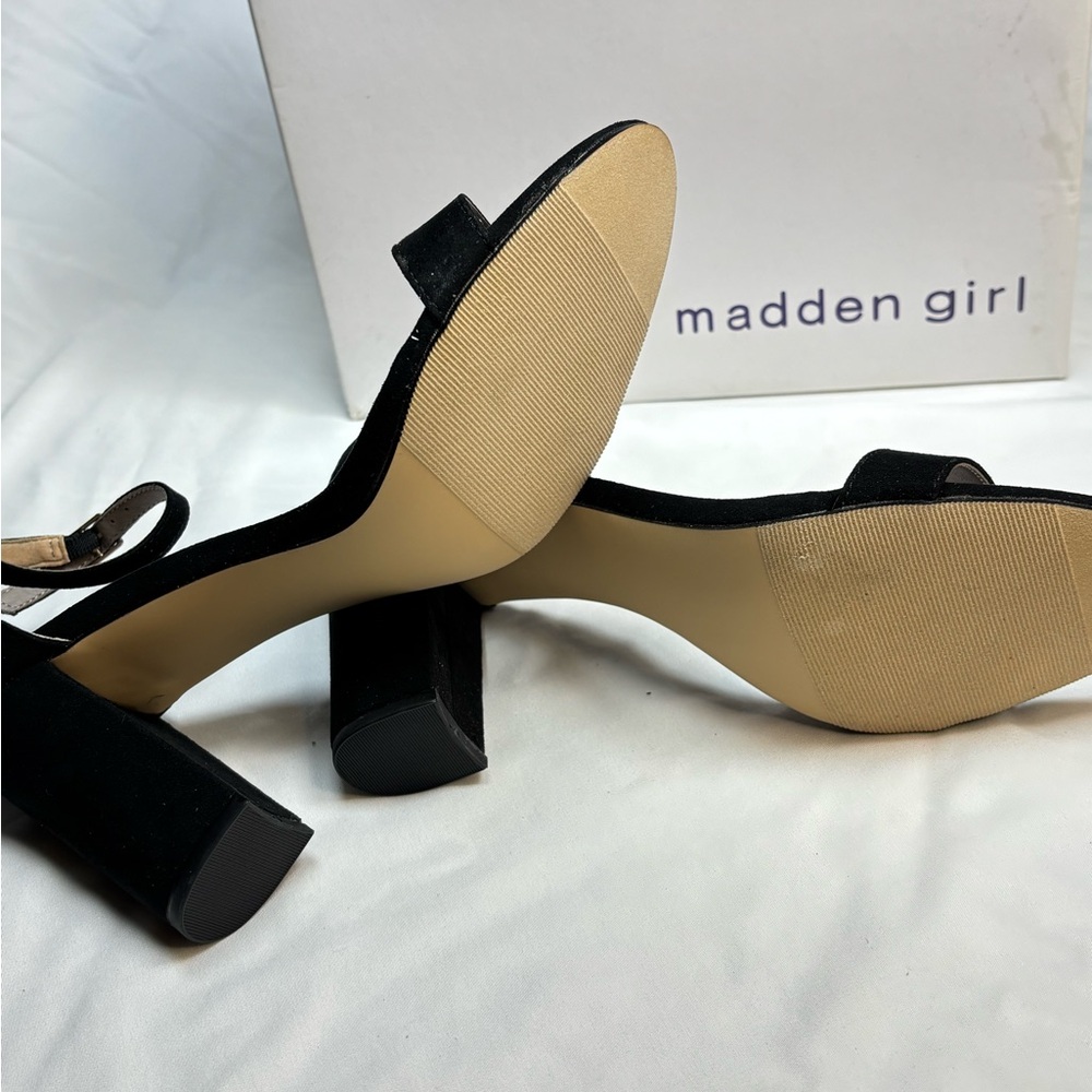 Madden‎ Girl “Aurora” Black Block Heel Sandals • Size 9M 👠🖤 - Picture 4 of 7